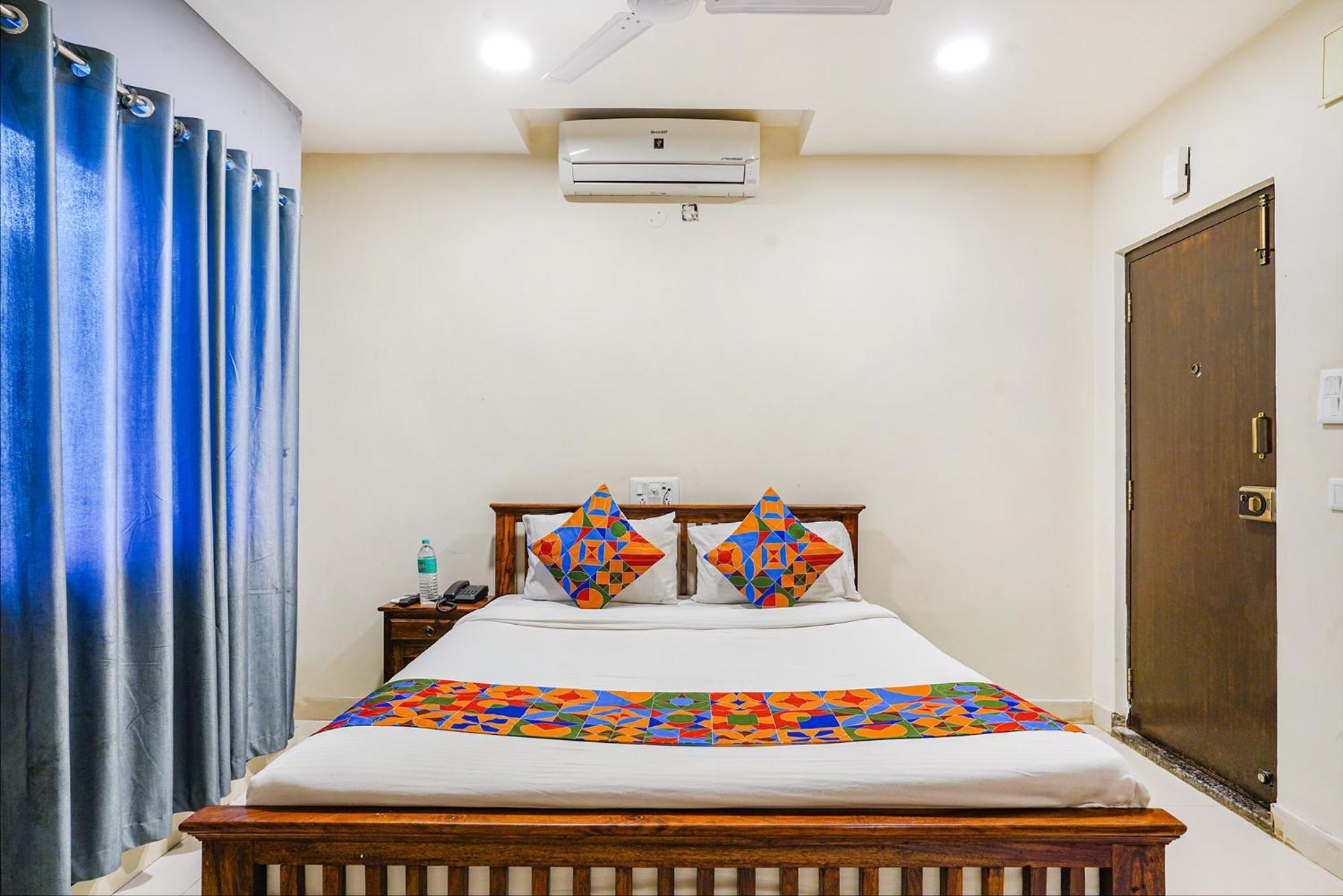 Townhouse 1093 Unique Suites Haïdarabad Extérieur photo